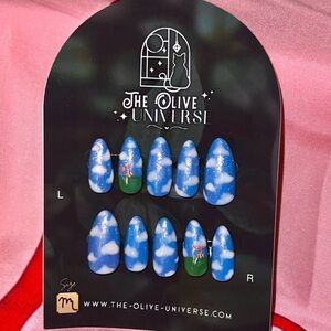 The Olive Universe Blue Sky Cloud Press-On Nails